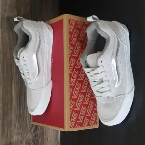 New Vans Knu Skool Gray Metallic Silver Skate Sneakers Casual Unisex Shoes Suede