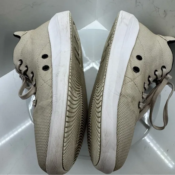 Üni unisex non-skid nurse sneakers men’s 9/womens 10.5