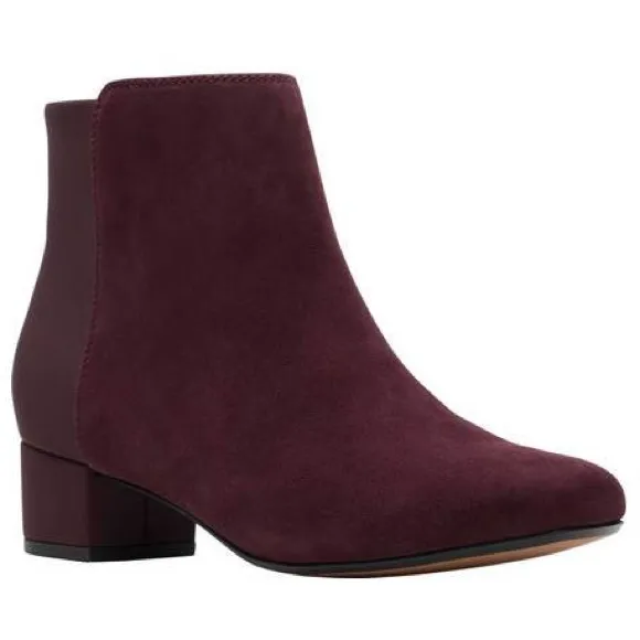 NIB Clarks Chartli Valley Burgundy Suede Ankle Boots Booties