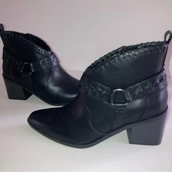 NIB Frye and Co Black Palma Western Cowboy Heel Booties Spring Designer Boots 6