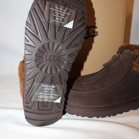 NIB UGG WOMEN'S FUNKARRA ZIP FRONT SHEARLING‎ CUFF SUEDE ANKLE BOOTS