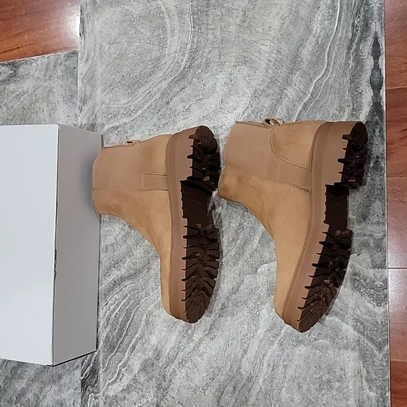 NIB Women's Size 10 Nine West Boots