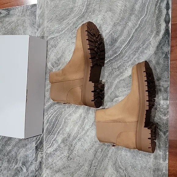 NIB Women's Size 10 Nine West Boots