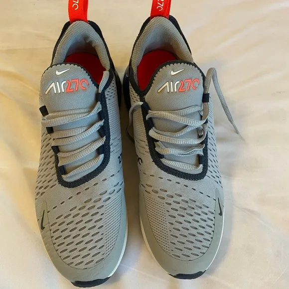 Nike Air 270 Men's Gray Sneakers