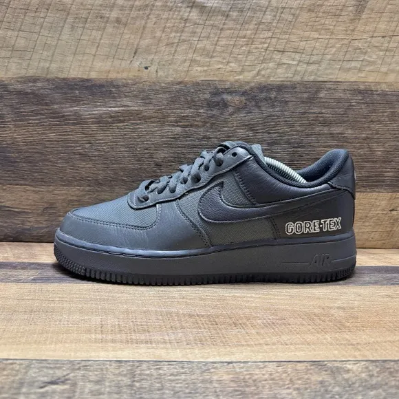 Nike Air Force 1 GoreTex Anthracite Grey &amp; Black Sneakers Size 8 Men / 9.5 Women