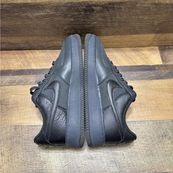Nike Air Force 1 GoreTex Anthracite Grey &amp; Black Sneakers Size 8 Men / 9.5 Women