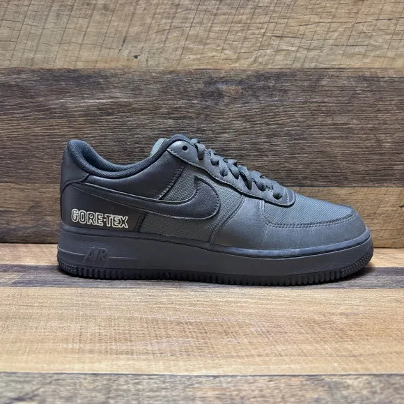 Nike Air Force 1 GoreTex Anthracite Grey &amp; Black Sneakers Size 8 Men / 9.5 Women