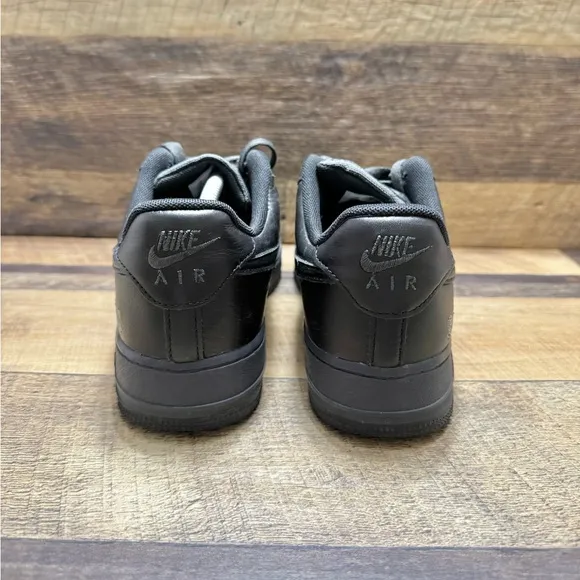 Nike Air Force 1 GoreTex Anthracite Grey &amp; Black Sneakers Size 8 Men / 9.5 Women