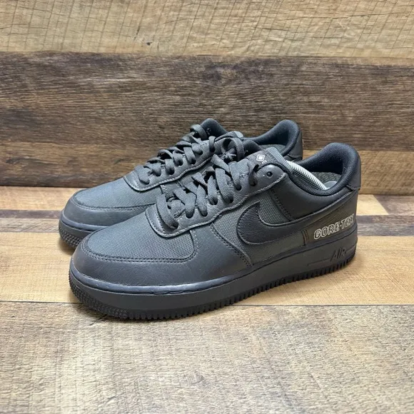 Nike Air Force 1 GoreTex Anthracite Grey &amp; Black Sneakers Size 8 Men / 9.5 Women
