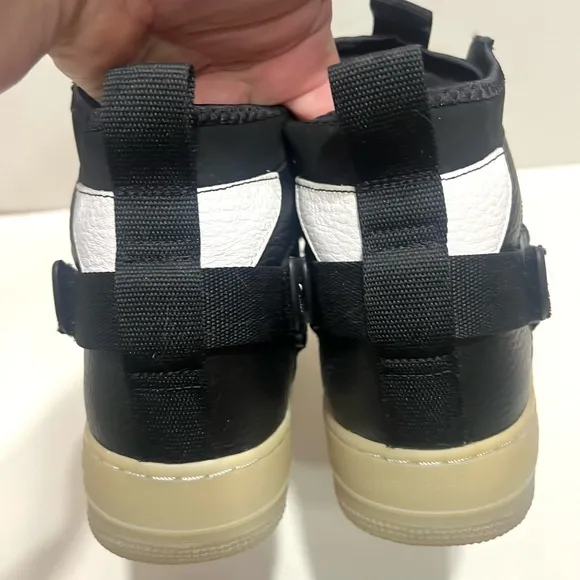 Nike Air Force 1 Men’s SZ.12 Mid Utility Black Leather Shoes New