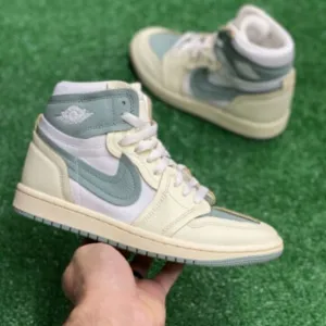 Nike Air Jordan 1 High Method of Make Womens Shoes White FB9891-104 VNDS Sz 6.5