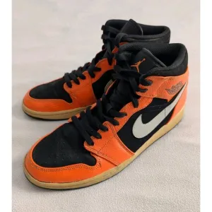 Nike Air Jordan 1 Mid Black Cone 2018 Mens Size 10 554724-062 Orange Sneakers