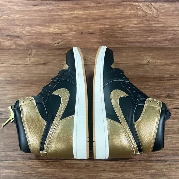 Nike Air Jordan 1 Retro High NEW OG Black Metallic Gold Leather Sneakers Men’s