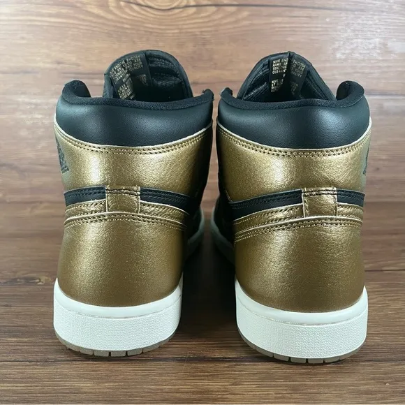 Nike Air Jordan 1 Retro High NEW OG Black Metallic Gold Leather Sneakers Men’s