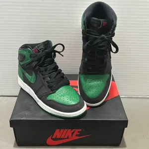 NIKE Air Jordan 1 Retro High OG GS Boys size 4 LIKE NEW