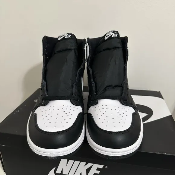 Nike Air Jordan 1 Retro High OG Shoes Black White- Men's 11.5 BRAND NEW