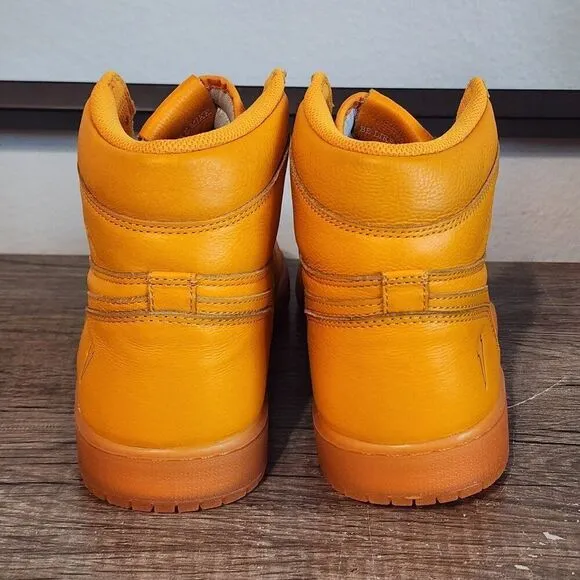 Nike Air Jordan 1 Retro Hi OG Men's Athletic Shoes Size 10.5 Orange Peel w/ Box