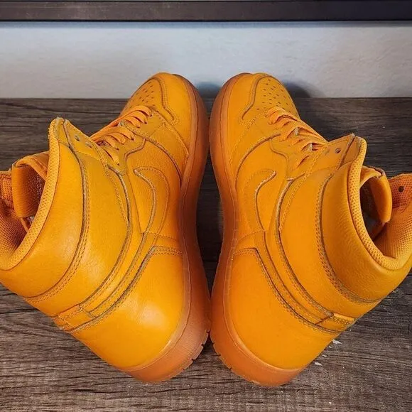 Nike Air Jordan 1 Retro Hi OG Men's Athletic Shoes Size 10.5 Orange Peel w/ Box