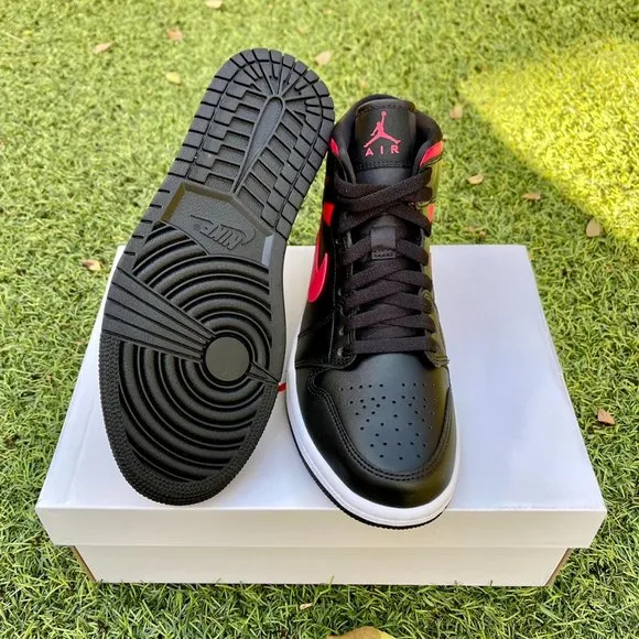 Nike Air Jordan 1 retro mid black red shoes