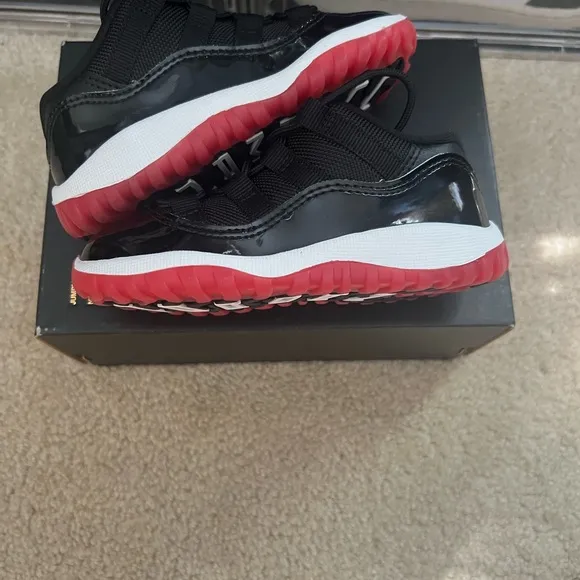 Nike Air Jordan 11 Low Retro “Bred” 2025 FV5120-006 Toddler Size 8C