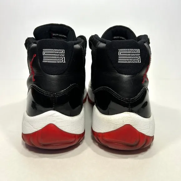 Nike Air Jordan 11 Retro ‘Bred’ (378037 010) Shoes Size: 8.5 M