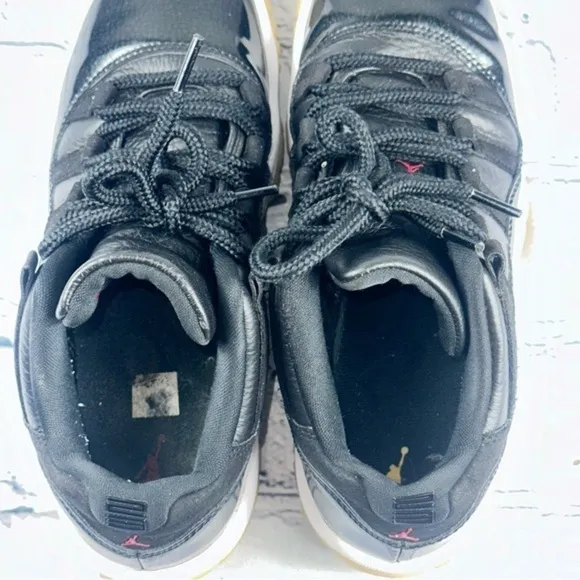 Nike Air Jordan 11 Retro Low 72-10 Black White 528896-001 Youth Shoes size 6.5Y