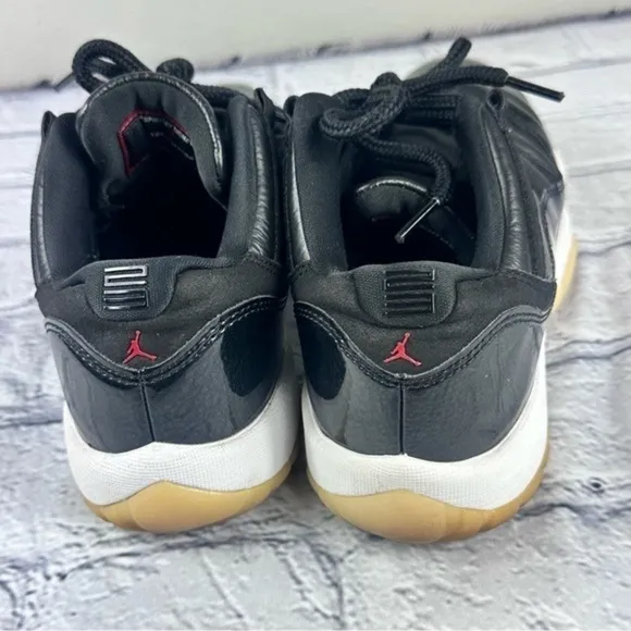 Nike Air Jordan 11 Retro Low 72-10 Black White 528896-001 Youth Shoes size 6.5Y