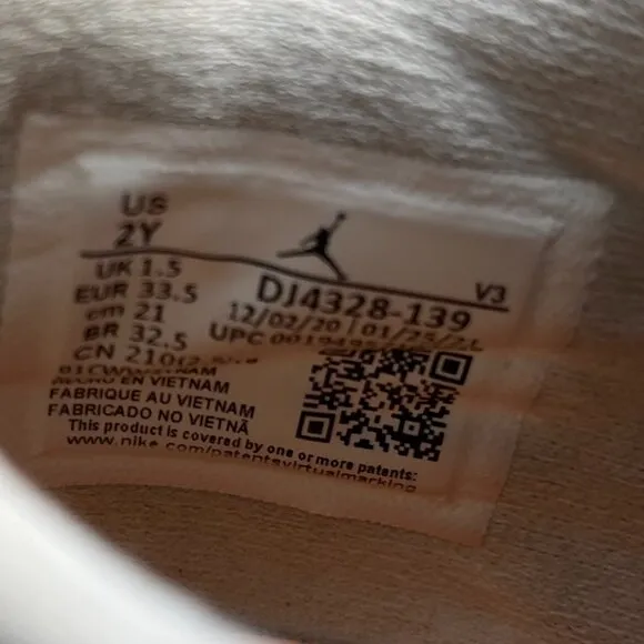 Nike Air Jordan 11 Retro Low PS Shoes 'Bright Citrus' DJ4328-139 Youth Size 2Y