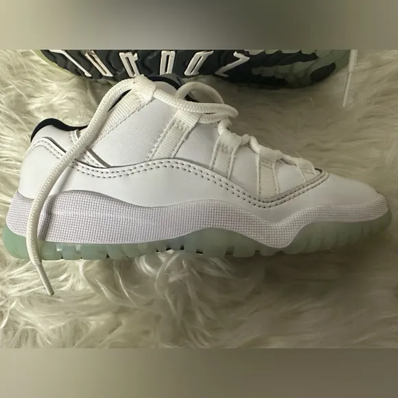 Nike Air Jordan 11 Retro Low (TD)  Shoes White/ Legend Blue size 12 C💙🤍🤍🤍🤍🤍