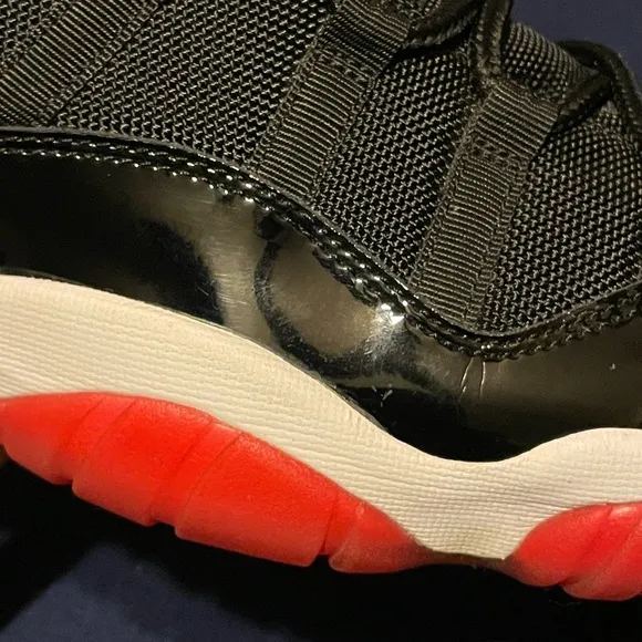 Nike Air Jordan 11 Xl Retro Bred 2012 Size 13 Black Red White