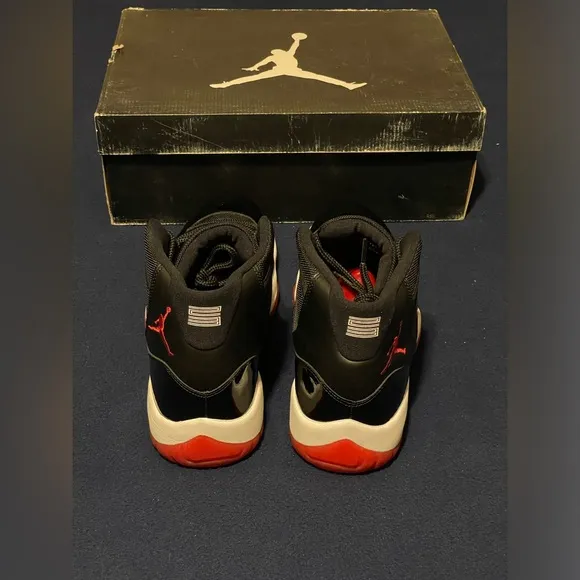 Nike Air Jordan 11 Xl Retro Bred 2012 Size 13 Black Red White