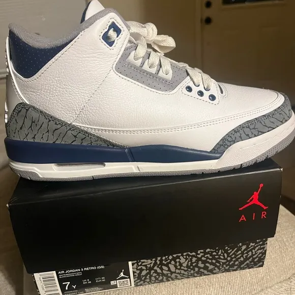 Nike Air Jordan 3 Retro Men's Shoes - White and Blue