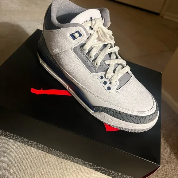 Nike Air Jordan 3 Retro Men's Shoes - White and Blue