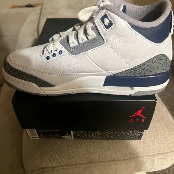 Nike Air Jordan 3 Retro Men's Shoes - White and Blue