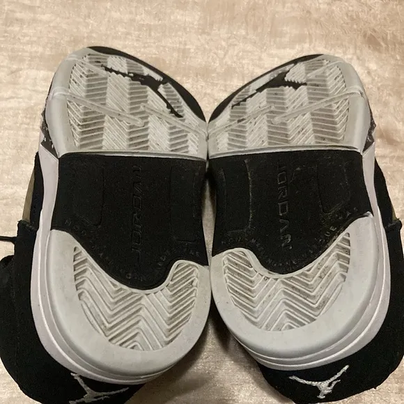 Nike Air Jordan 5 Retro Sneakers Kids Black Shoes 10C
