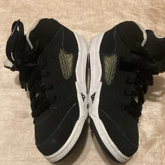 Nike Air Jordan 5 Retro Sneakers Kids Black Shoes 10C