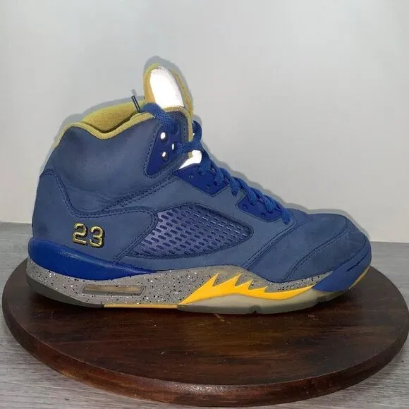Nike Air Jordan 5 Retro Laney Basketball Shoes Mens 9.5 Sneaker CD2720-400 *FLAW