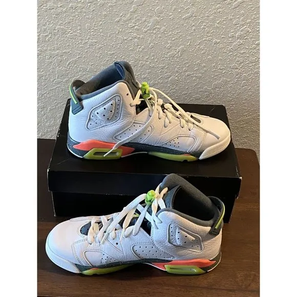 Nike Air Jordan 6‎ Retro Bright Mango Basketball Shoes 384665 114 Kids Size 7Y