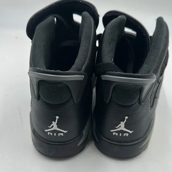 Nike Air Jordan 6 VI Retro BG Size 6Y Sneakers 384665-010 Shoes Black Grey