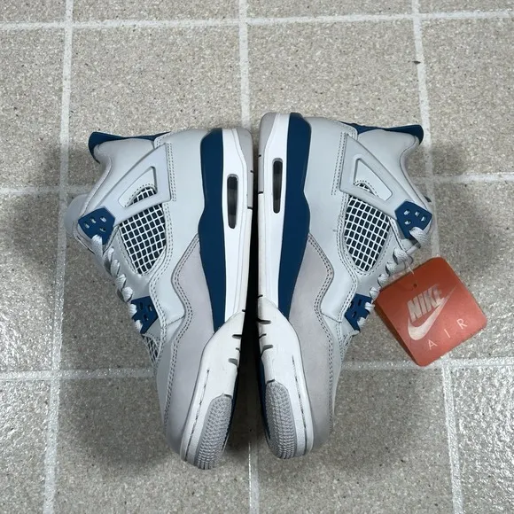 Nike Air Jordan Retro 4 GS Shoes Military Blue HF4281-141 Left  5.5y , Right 5y