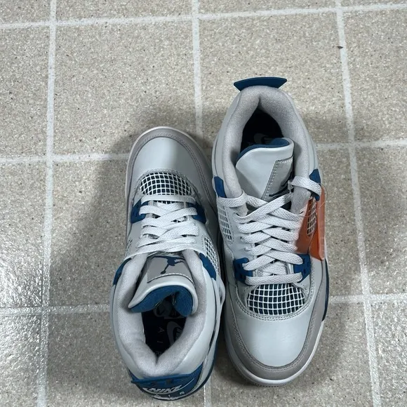 Nike Air Jordan Retro 4 GS Shoes Military Blue HF4281-141 Left  5.5y , Right 5y