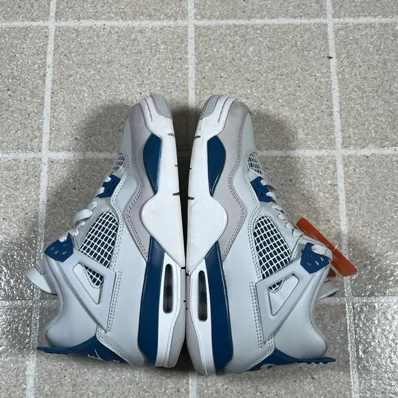 Nike Air Jordan Retro 4 GS Shoes Military Blue HF4281-141 Left  5.5y , Right 5y