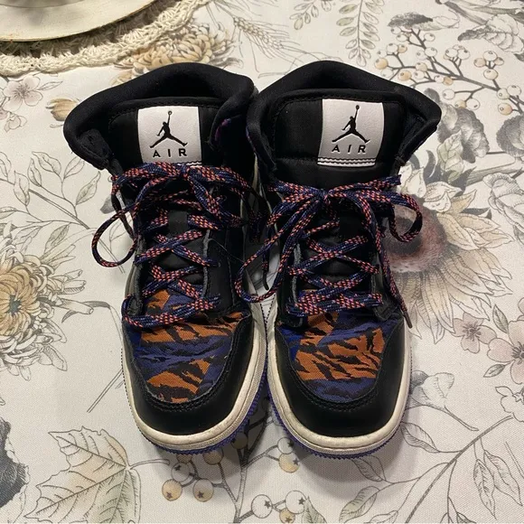 Nike Air Jordan SE GS Tiger Stripe