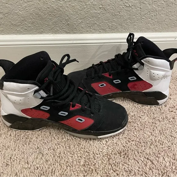 Nike Air Jordan’s Kids Shoes Size 6Y