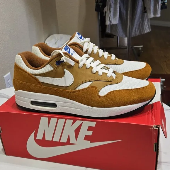 Nike Air Max 1 Premium Retro &quot;Curry&quot; Pack Rare (2018) with box.