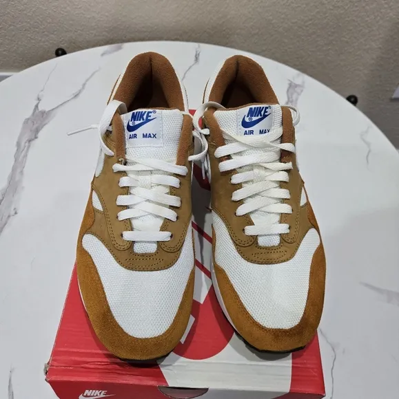 Nike Air Max 1 Premium Retro &quot;Curry&quot; Pack Rare (2018) with box.