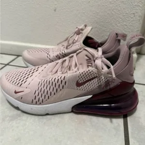 Nike Air Max 270 Women's Pink Sneakers