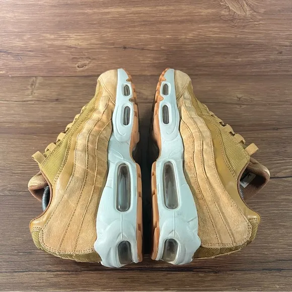 Nike Air Max 95 ‘Metallic Gold’ Sneakers Men’s Size 10 Shoes READ DESCRIPTION