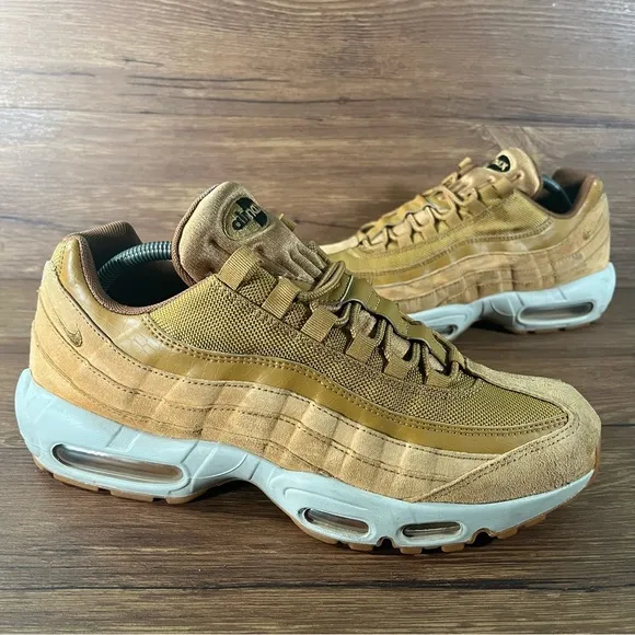 Nike Air Max 95 ‘Metallic Gold’ Sneakers Men’s Size 10 Shoes READ DESCRIPTION