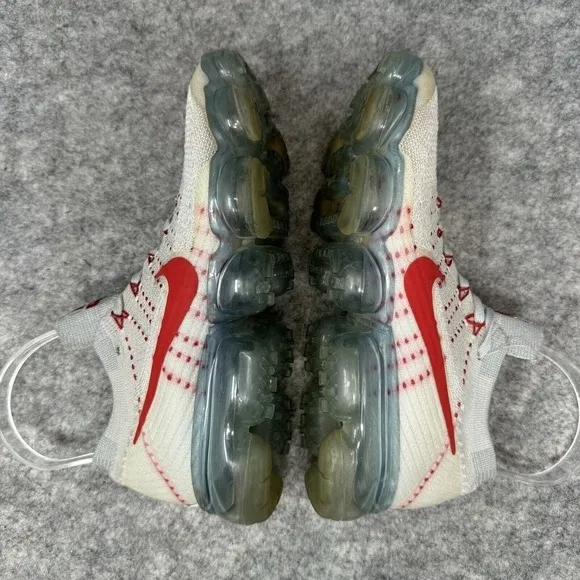 Nike Air Vapor Max Shoes Platinum Red OG 2017 Mens size 6 Womens 8.5 Flyknit